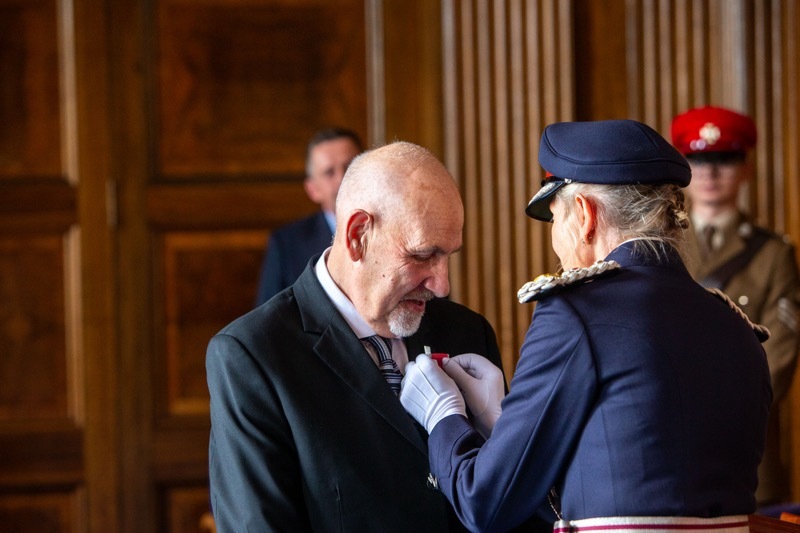 Other image for Renowned sculptor Graham receives MBE in beloved hometown